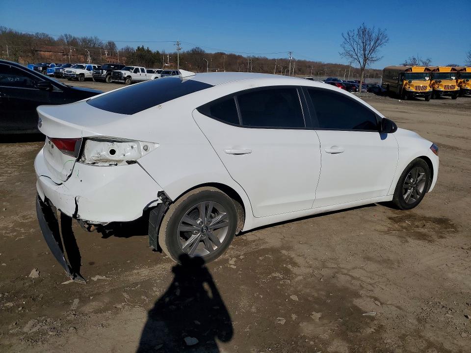 Продажа на аукционе авто 2017 Hyundai Elantra, vin: 5NPD84LF1HH120499, номер лота: 41655776