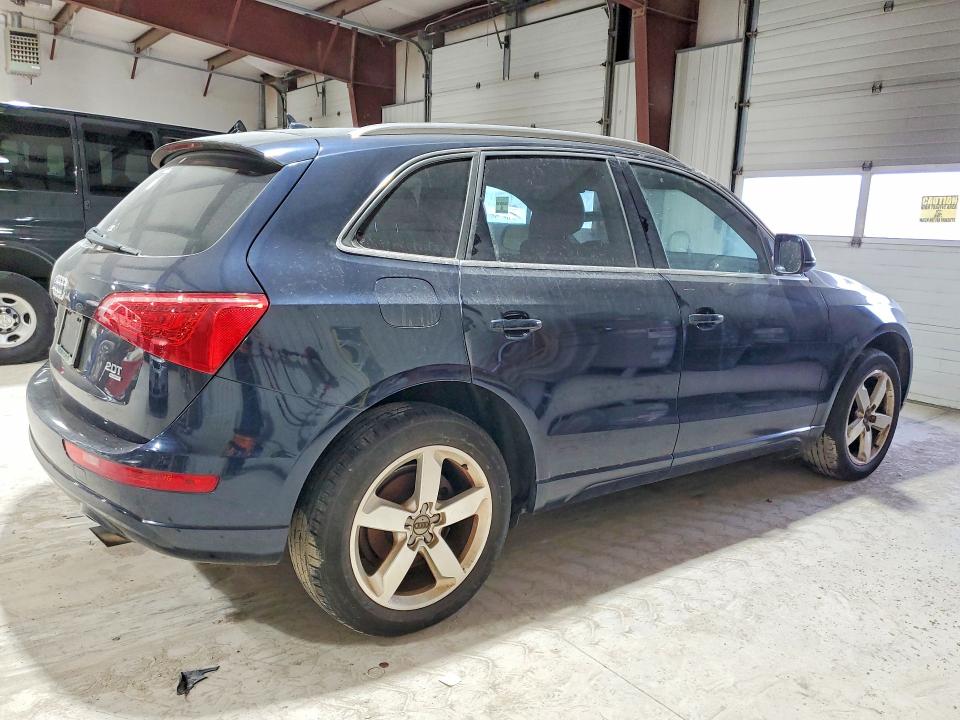 45884356 :رقم المزاد ، WA1LFAFP6BA023330 vin ، 2011 Audi Q5 مزاد بيع