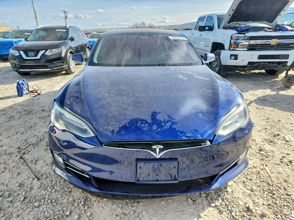 2018 Tesla Model S მანქანა იყიდება აუქციონზე, vin: 5YJSA1E28JF282820, აუქციონის ნომერი: 45825116