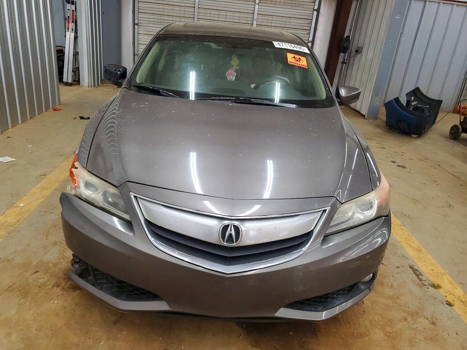 47116496 :رقم المزاد ، 19VDE1F77DE011631 vin ، 2013 Acura Ilx مزاد بيع