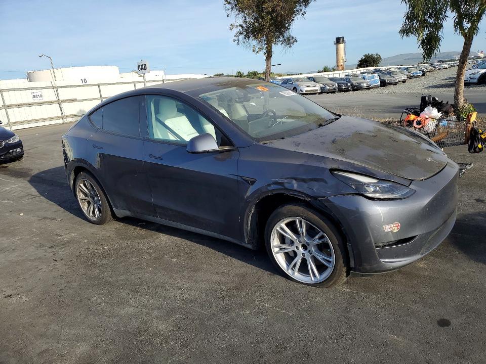 Продаж на аукціоні авто 2023 Tesla Model Y, vin: 7SAYGDEEXPF647479, номер лоту: 75580915
