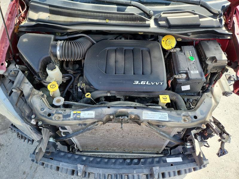 48264386 :رقم المزاد ، 2C4RC1HG0FR727689 vin ، 2015 Chrysler Town & Country مزاد بيع