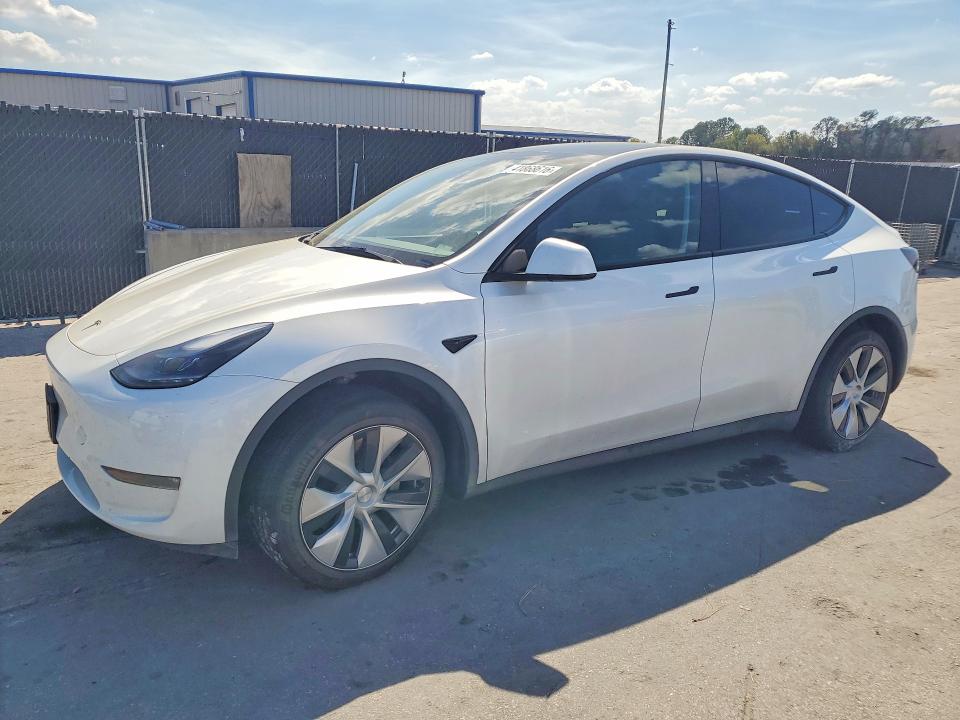 41868616 :رقم المزاد ، 7SAYGDEEXPF788262 vin ، 2023 Tesla Model Y مزاد بيع