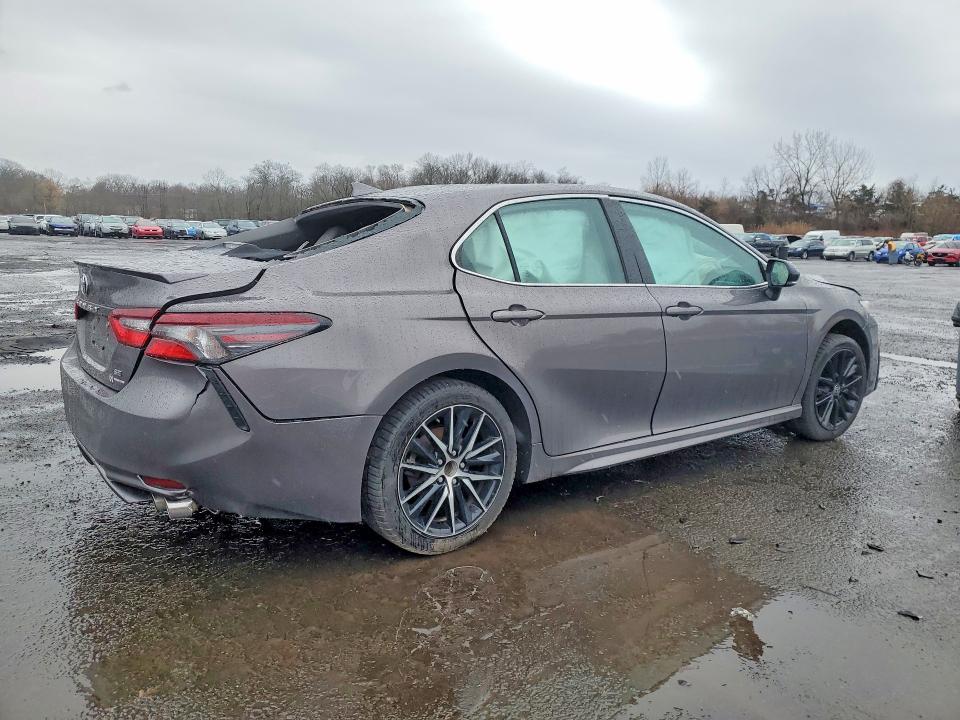 Продаж на аукціоні авто 2022 Toyota Camry, vin: 4T1G11AK5NU696688, номер лоту: 45765726
