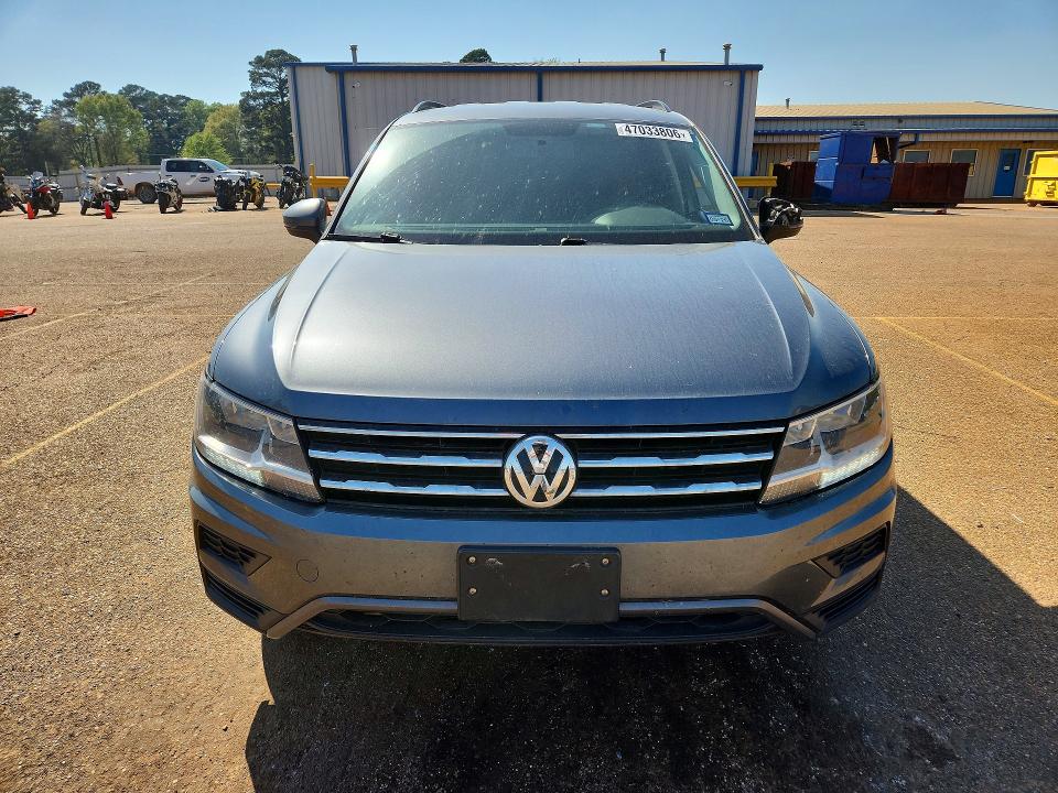 Продажа на аукционе авто 2021 Volkswagen Tiguan, vin: 3VV1B7AXXMM111226, номер лота: 47033806