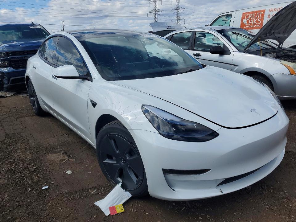 47589016 :رقم المزاد ، 5YJ3E1EB9NF171157 vin ، 2022 Tesla Model 3 مزاد بيع