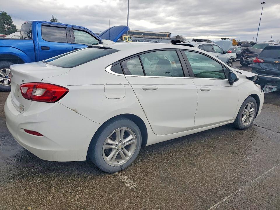 Продаж на аукціоні авто 2017 Chevrolet Cruze, vin: 1G1BE5SMXH7270680, номер лоту: 45701336