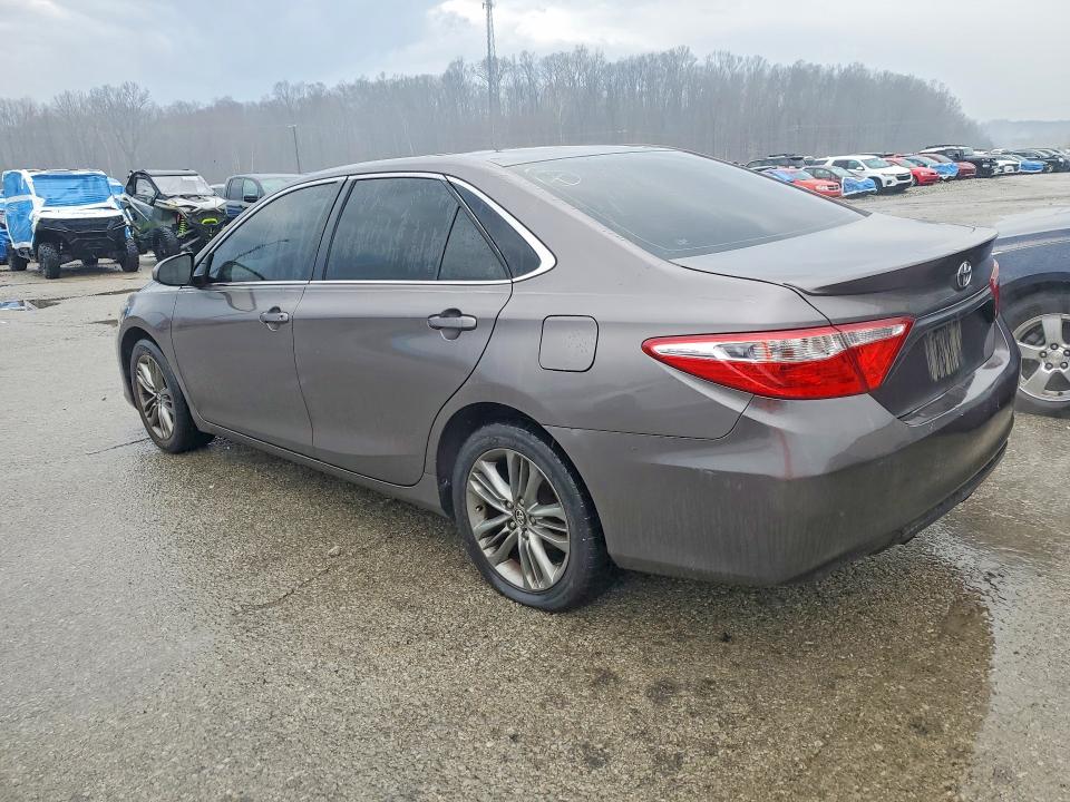 79109125 :رقم المزاد ، 4T1BF1FK9HU313392 vin ، 2017 Toyota Camry مزاد بيع