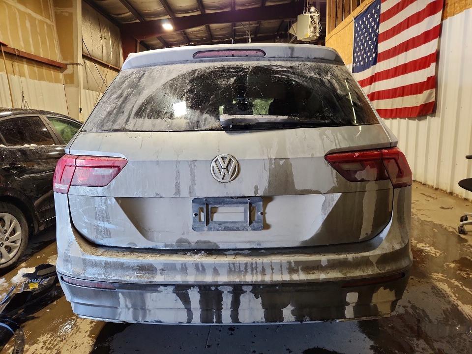 Продажа на аукционе авто 2019 Volkswagen Tiguan, vin: 3VV2B7AX7KM137252, номер лота: 49686886