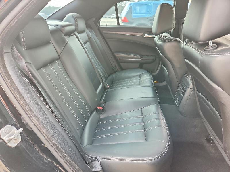Продажа на аукционе авто 2015 Chrysler 300, vin: 2C3CCABG2FH743160, номер лота: 79529995