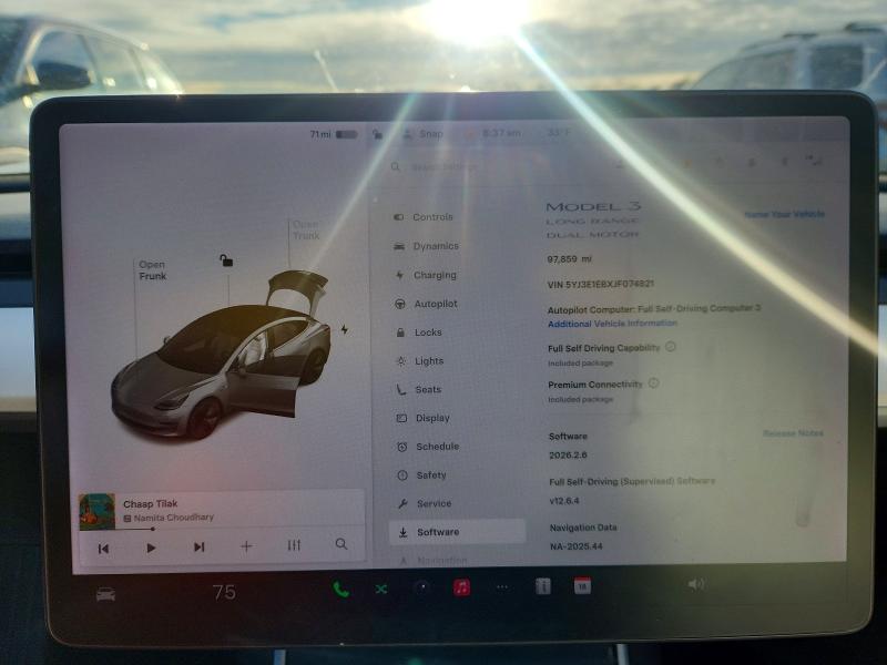 46574256 :رقم المزاد ، 5YJ3E1EBXJF074821 vin ، 2018 Tesla Model 3 مزاد بيع