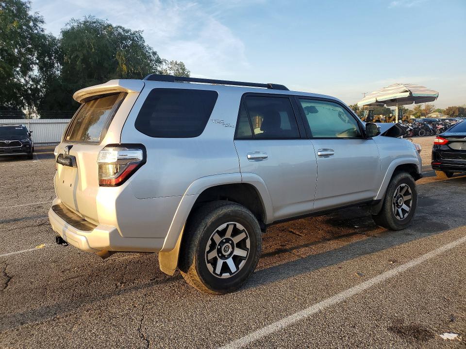Продажа на аукционе авто 2023 Toyota 4runner, vin: JTEPU5JR2P6135481, номер лота: 47082406
