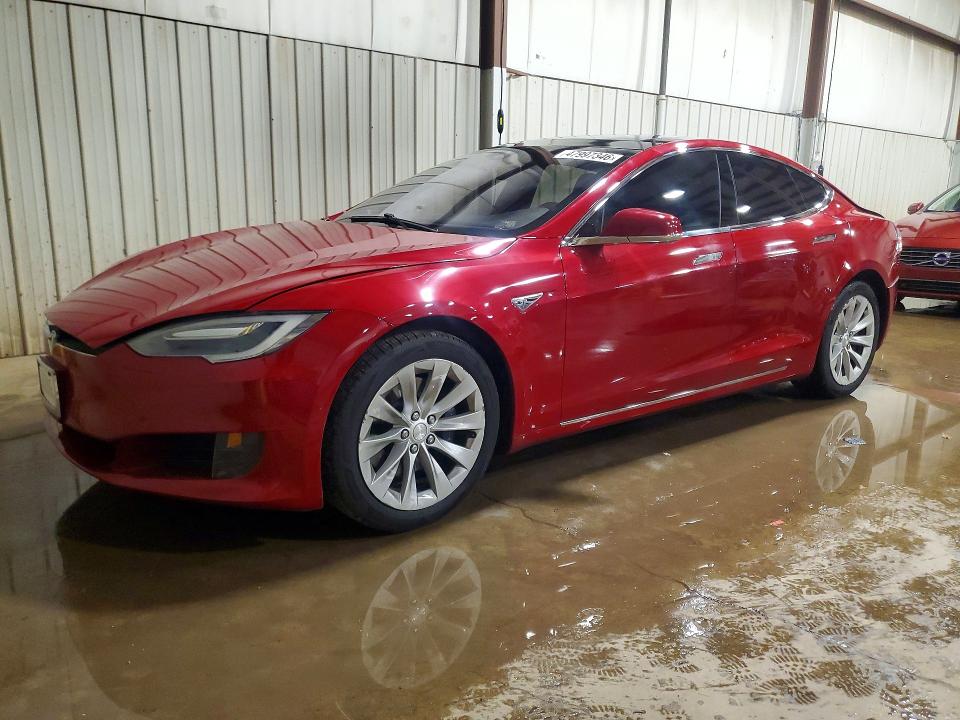 47997346 :رقم المزاد ، 5YJSA1E18GF158918 vin ، 2016 Tesla Model S مزاد بيع