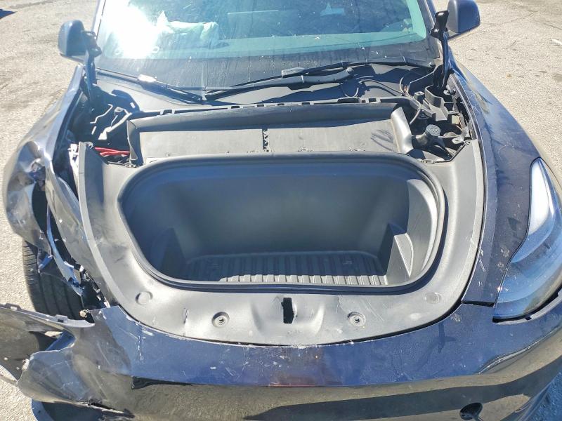 42009016 :رقم المزاد ، 7SAYGDED9RF200085 vin ، 2024 Tesla Model Y مزاد بيع