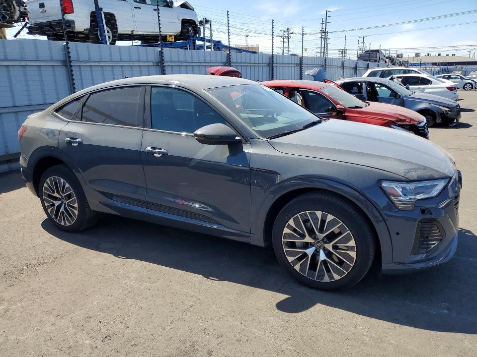 Продаж на аукціоні авто 2024 Audi Q8 E-tron, vin: WA1CAAGE7RB036135, номер лоту: 47761266