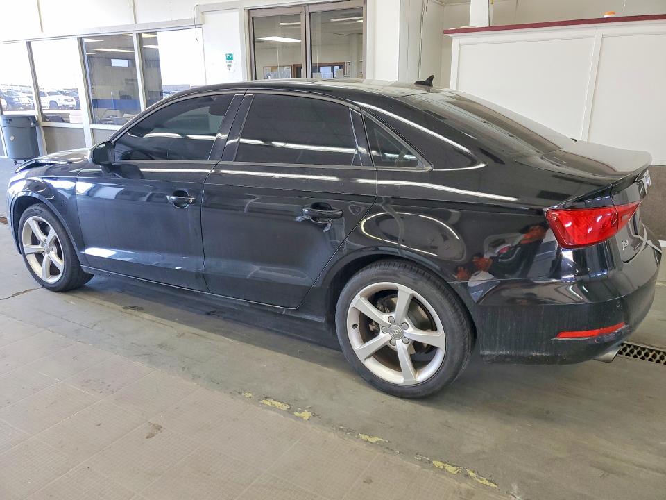 Продажа на аукционе авто 2015 Audi A3, vin: WAUBFGFFXF1084002, номер лота: 47912966