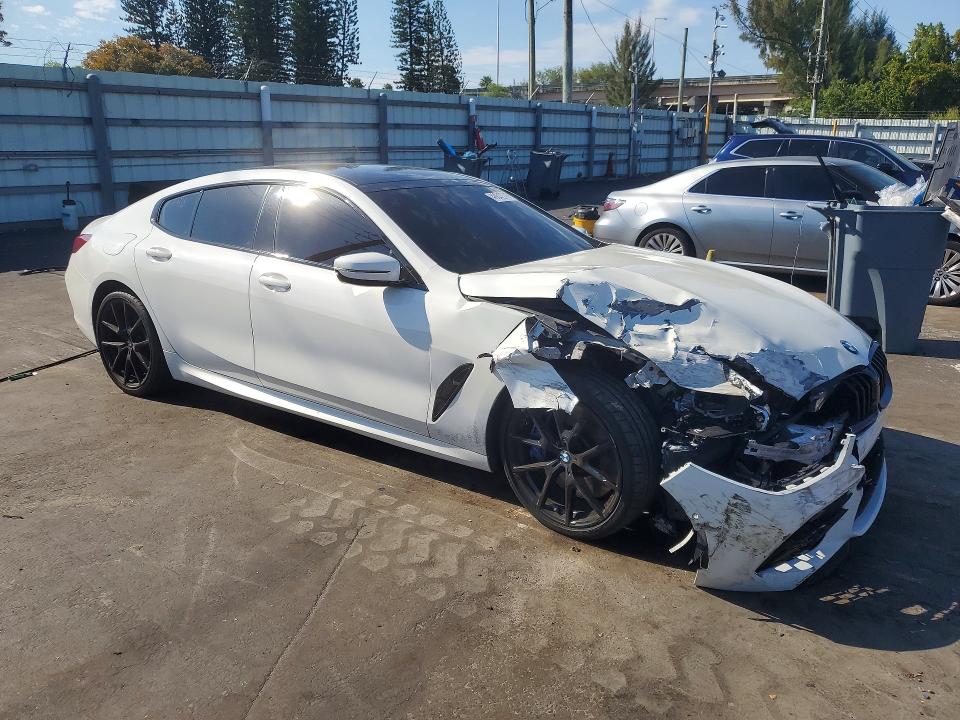 46842246 :رقم المزاد ، WBAGV8C01NCJ74706 vin ، 2022 Bmw M850xi مزاد بيع