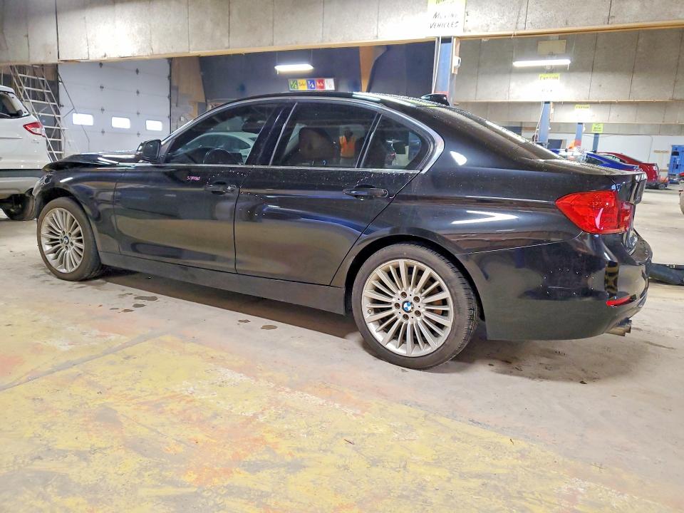2014 Bmw 328 მანქანა იყიდება აუქციონზე, vin: WBA3B5G54ENS07827, აუქციონის ნომერი: 45918776