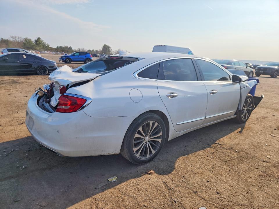 47317626 :رقم المزاد ، 1G4ZP5SSXHU122010 vin ، 2017 Buick Lacrosse مزاد بيع