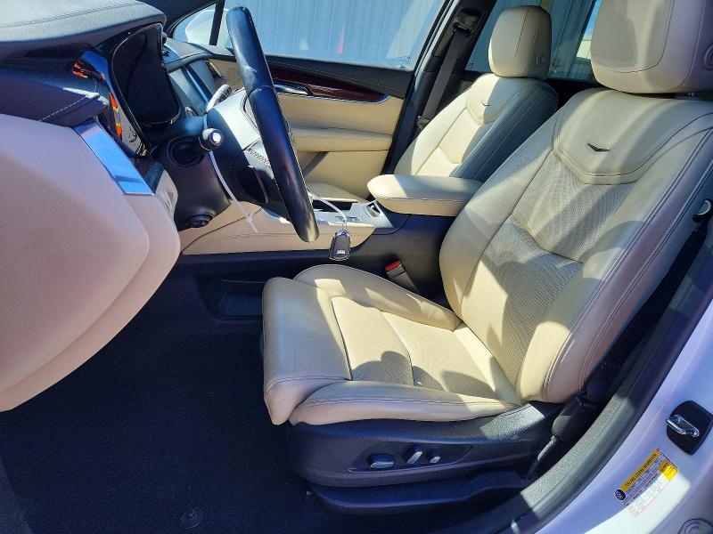 46285436 :رقم المزاد ، 1GYKNCRS6HZ259979 vin ، 2017 Cadillac Xt5 مزاد بيع