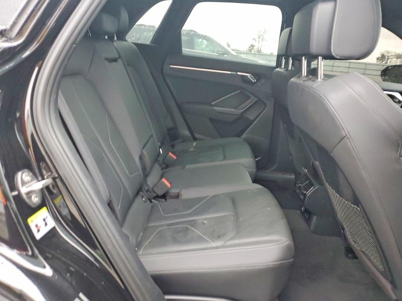 77869615 :رقم المزاد ، WA1EECF36M1021231 vin ، 2021 Audi Q3 مزاد بيع