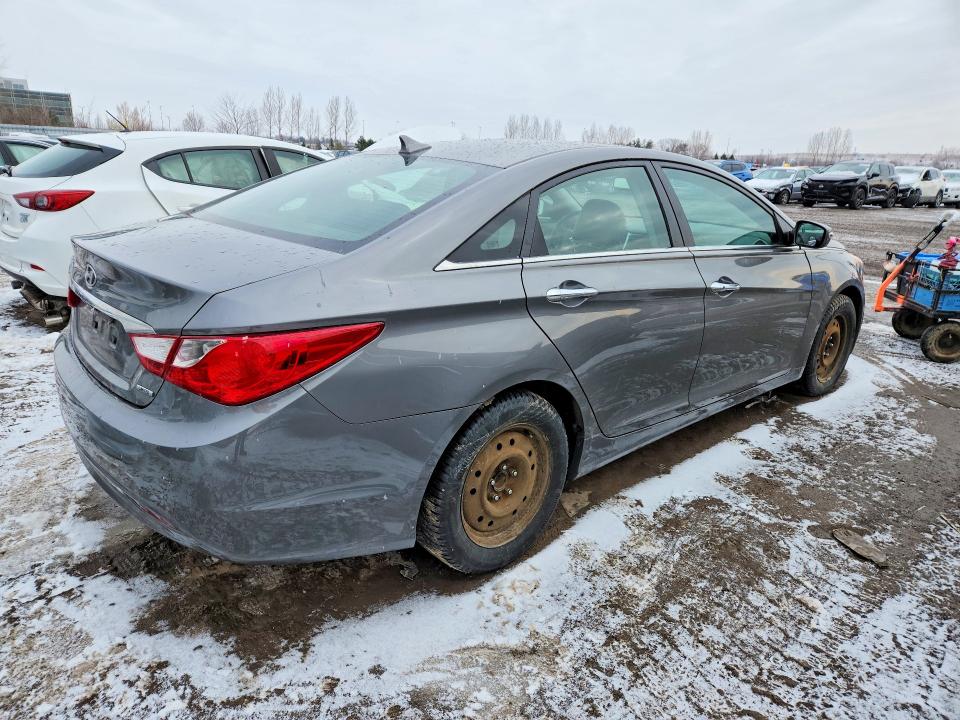46269676 :رقم المزاد ، 5NPEC4AC7DH618406 vin ، 2013 Hyundai Sonata مزاد بيع