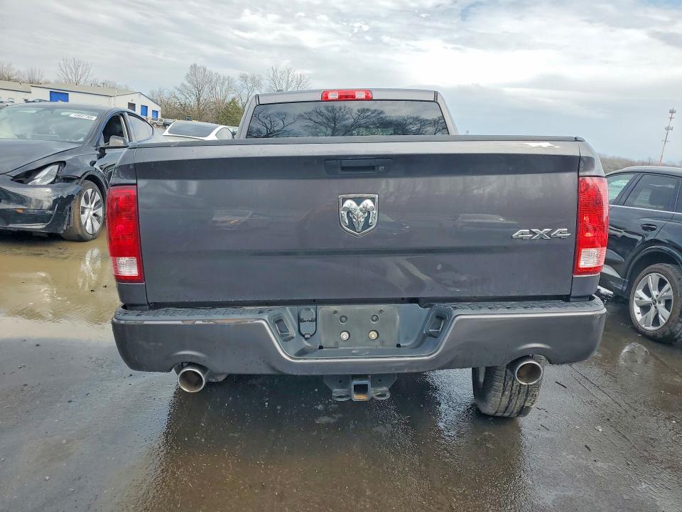 45780566 :رقم المزاد ، 1C6RR7FT5HS779412 vin ، 2017 Ram 1500 مزاد بيع