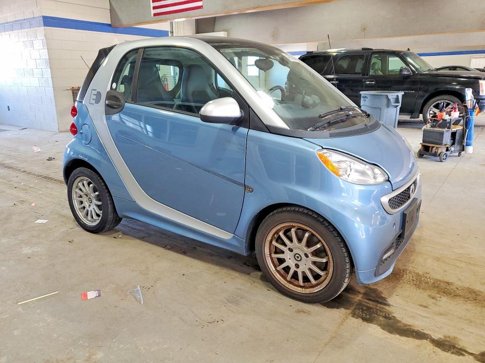 Продажа на аукционе авто 2014 Smart Fortwo, vin: WMEEJ9AA4EK756300, номер лота: 46763846