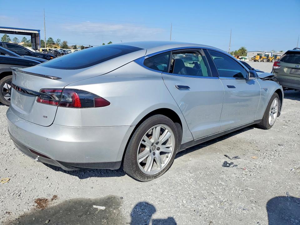 Продажа на аукционе авто 2014 Tesla Model S, vin: 5YJSA1H18EFP42972, номер лота: 79542175
