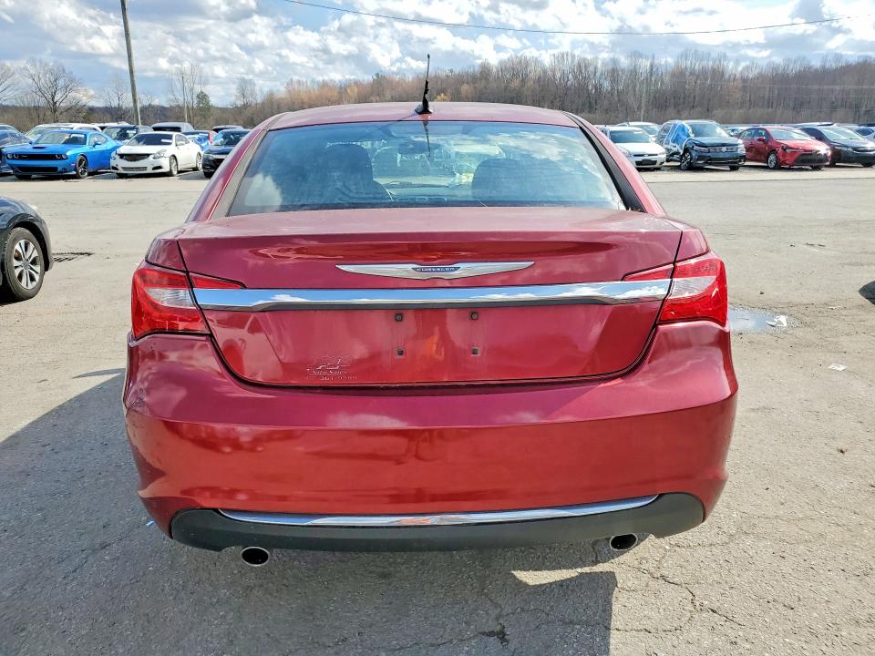 41703976 :رقم المزاد ، 1C3CCBCG2DN503342 vin ، 2013 Chrysler 200 مزاد بيع