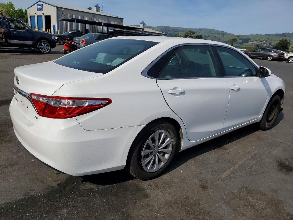 49451946 :رقم المزاد ، 4T4BF1FK0GR533606 vin ، 2016 Toyota Camry مزاد بيع