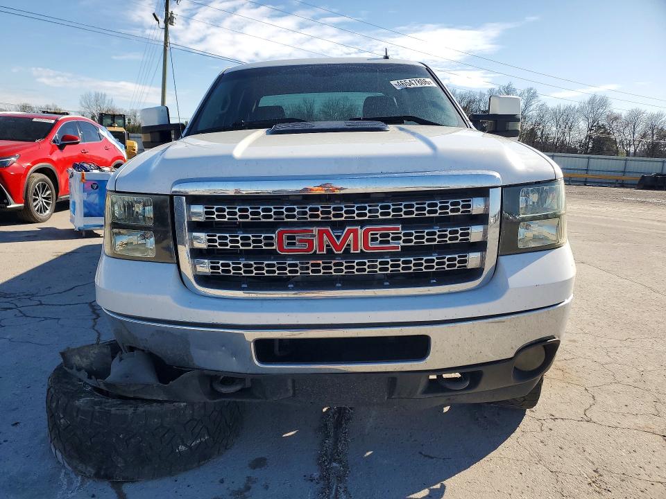 2013 Gmc Sierra მანქანა იყიდება აუქციონზე, vin: 1GT121C88DF153069, აუქციონის ნომერი: 46547806