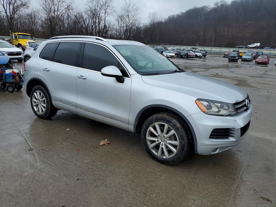 79654555 :رقم المزاد ، WVGEF9BP2ED015260 vin ، 2014 Volkswagen Touareg مزاد بيع