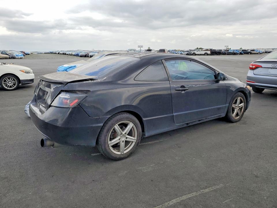 2008 Honda Civic მანქანა იყიდება აუქციონზე, vin: 2HGFG11888H517877, აუქციონის ნომერი: 48304056