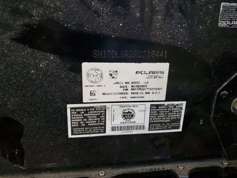 41966536 :رقم المزاد ، SN1TDL8R2RC218441 vin ، 2024 Polr Snowmobile مزاد بيع