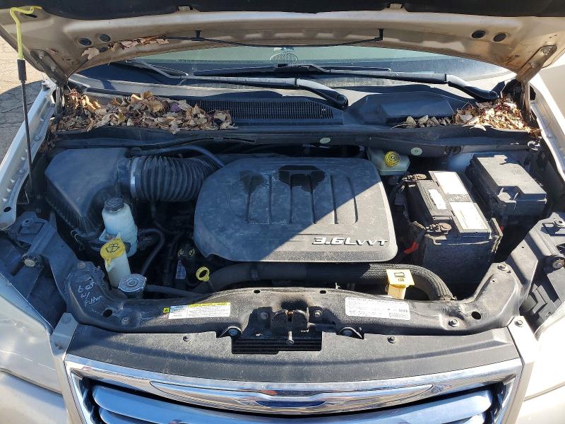 41728256 :رقم المزاد ، 2C4RC1CG3DR534652 vin ، 2013 Chrysler Town & Country مزاد بيع