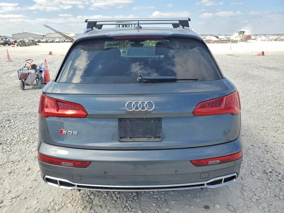 Продажа на аукционе авто 2018 Audi Sq5, vin: WA1A4AFY7J2045349, номер лота: 77942435