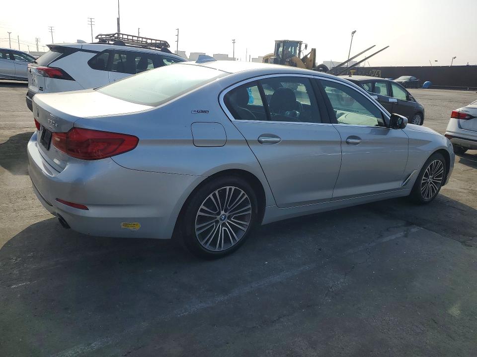 2018 Bmw 530e მანქანა იყიდება აუქციონზე, vin: WBAJA9C5XJB033426, აუქციონის ნომერი: 47546286