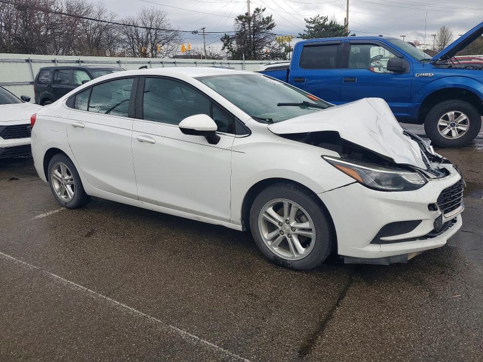 Продаж на аукціоні авто 2017 Chevrolet Cruze, vin: 1G1BE5SMXH7270680, номер лоту: 45701336