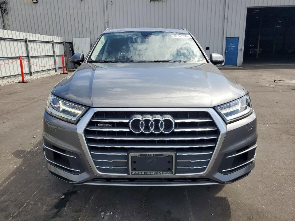 48237126 :رقم المزاد ، WA1LHAF73JD013409 vin ، 2018 Audi Q7 مزاد بيع