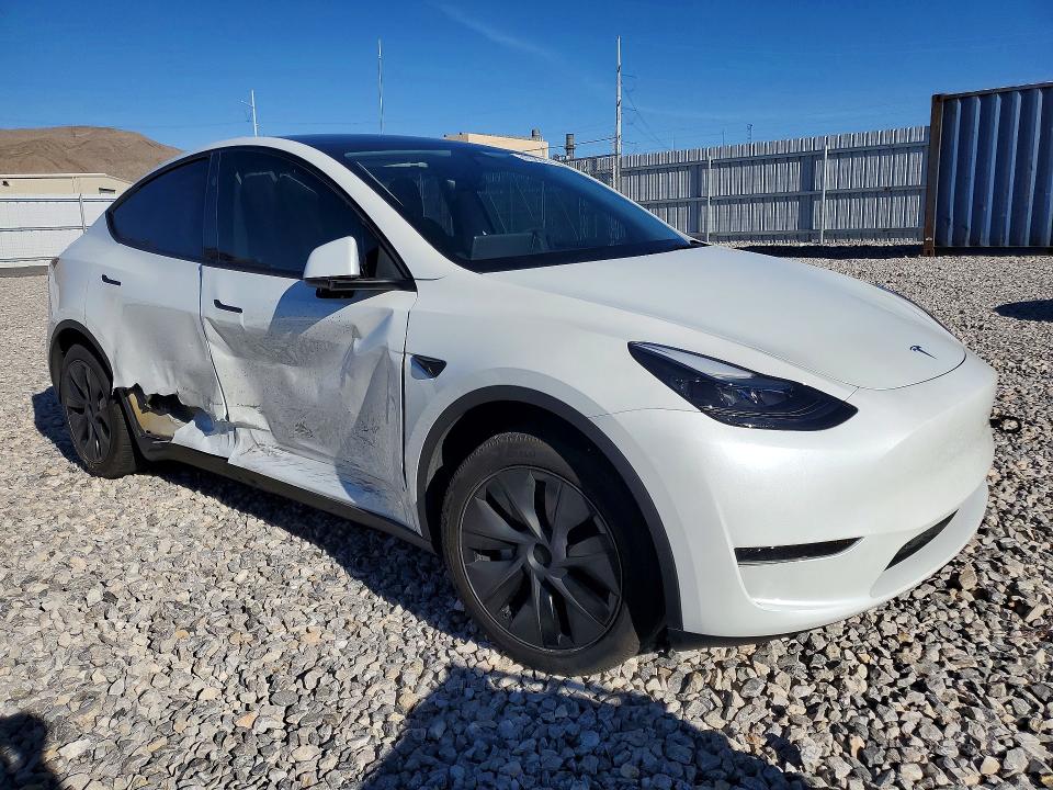 2025 Tesla Model Y მანქანა იყიდება აუქციონზე, vin: 7SAYGDED1SF274073, აუქციონის ნომერი: 41622796