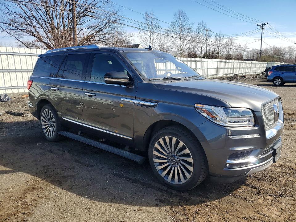 52972776 :رقم المزاد ، 5LMJJ2LT4JEL19370 vin ، 2018 Lincoln Navigator مزاد بيع