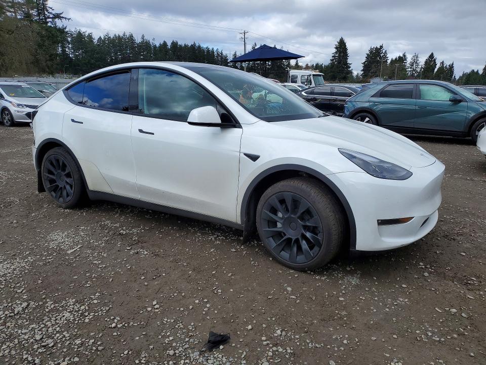 Продажа на аукционе авто 2023 Tesla Model Y, vin: 7SAYGAEE7PF710326, номер лота: 79745015