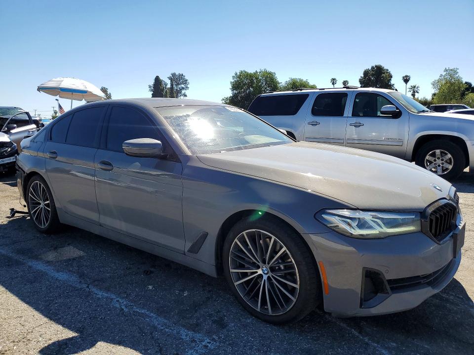 45824386 :رقم المزاد ، WBA53BH04NWX84178 vin ، 2022 Bmw 530 مزاد بيع