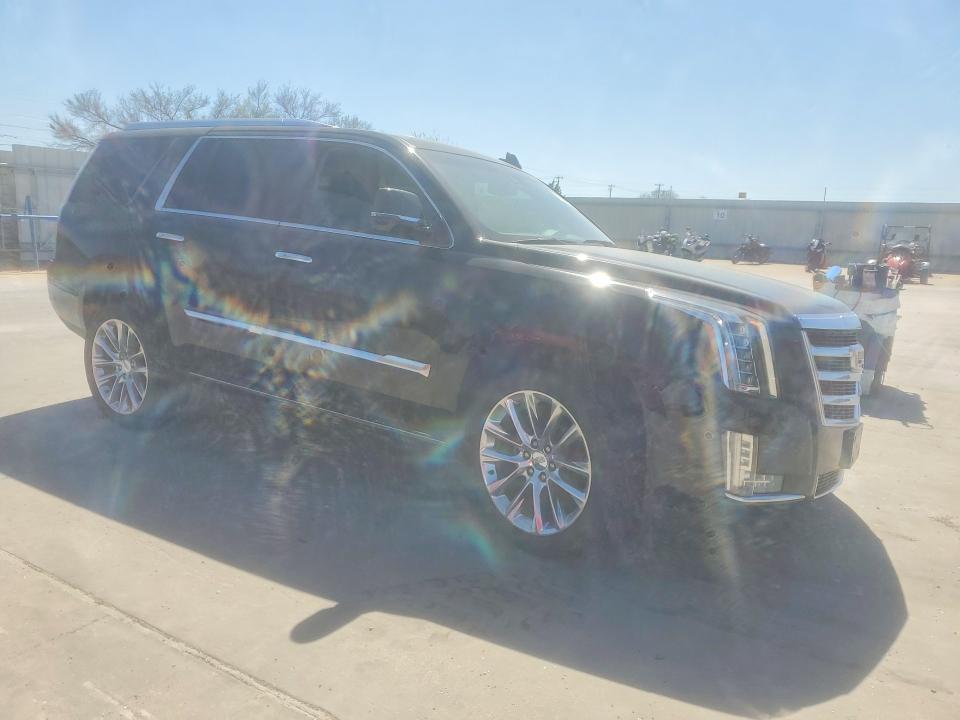 47036596 :رقم المزاد ، 1GYS4CKJXJR223626 vin ، 2018 Cadillac Escalade مزاد بيع