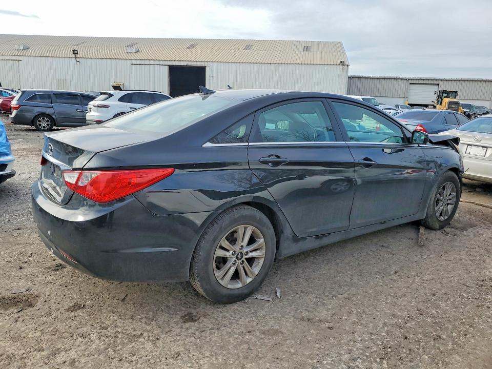46427656 :رقم المزاد ، 5NPEB4AC8BH262676 vin ، 2011 Hyundai Sonata مزاد بيع