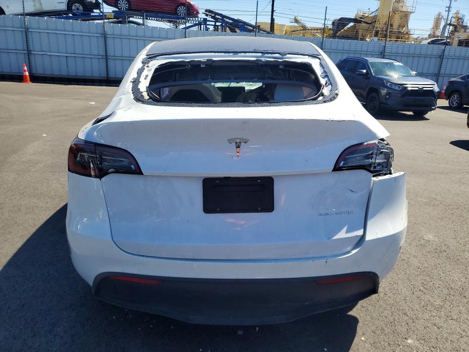 2024 Tesla Model Y მანქანა იყიდება აუქციონზე, vin: 7SAYGDEE4RF127197, აუქციონის ნომერი: 46236586