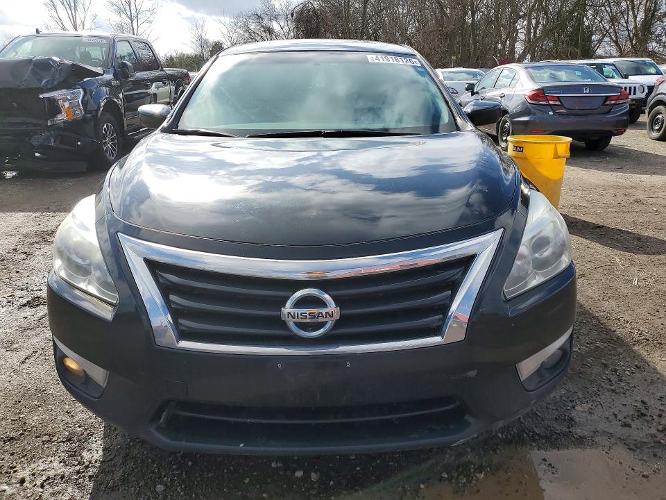 2015 Nissan Altima 2.5 S 4dr მანქანა იყიდება აუქციონზე, vin: 1N4AL3AP2FN875459, აუქციონის ნომერი: 41918126