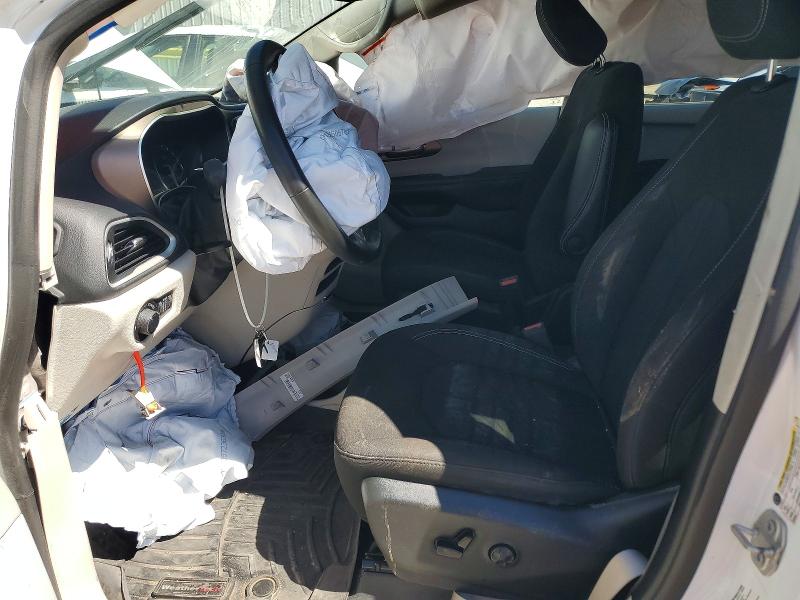 46948016 :رقم المزاد ، 2C4RC1CG2PR588142 vin ، 2023 Chrysler Voyager مزاد بيع