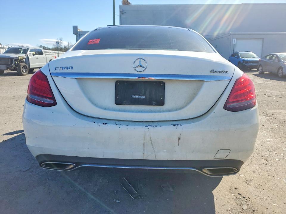Продаж на аукціоні авто 2015 Mercedes-benz C, vin: 55SWF4KB8FU058235, номер лоту: 46743296